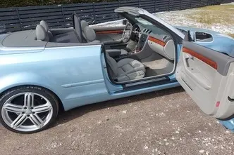 Audi A4, 2.4, 125 kW, petrol, automatic, front-wheel drive