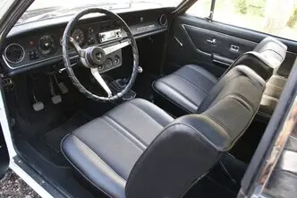 Opel Rekord, 1.9, 79 kW, бензин, механическая, задний привод