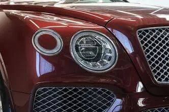 Bentley Bentayga, 4.0, 320 kW, дизель, автомат, полный привод