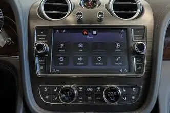Bentley Bentayga, 4.0, 320 kW, дизель, автомат, полный привод