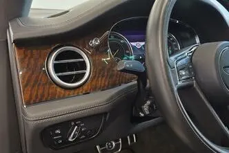 Bentley Bentayga, 4.0, 320 kW, дизель, автомат, полный привод