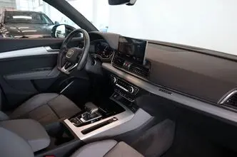 Audi Q5, 2.0, 195 kW, plug-in hybrid, automatic, four-wheel drive