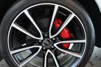 Audi Q5, 2.0, 195 kW, plug-in hybrid, automatic, four-wheel drive