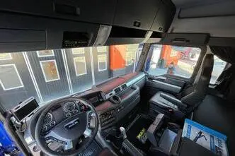 MAN TGX 26.480 6x2*4, 353 kW, diesel, manual