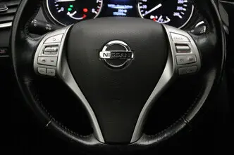 Nissan X-Trail, 1.6, 120 kW, бензин, механическая, передний привод