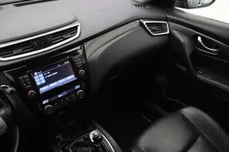 Nissan X-Trail, 1.6, 120 kW, бензин, механическая, передний привод