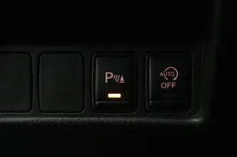 Nissan X-Trail, 1.6, 120 kW, бензин, механическая, передний привод