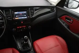 Kia Carens, 1.6, 99 kW, bensiin, manuaal, esivedu
