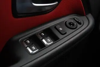 Kia Carens, 1.6, 99 kW, bensiin, manuaal, esivedu