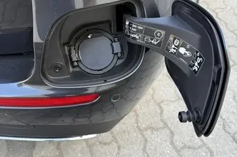 Mercedes-Benz E 300, 2.0, 143 kW, pistikhübriid, automaat, nelikvedu