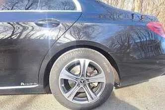Mercedes-Benz E 220, 2.0, 143 kW, diesel, automatic, rear-wheel drive