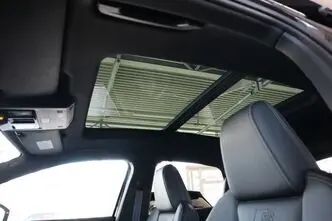 Audi Q4 e-tron, 77 kW, electric, automatic, four-wheel drive