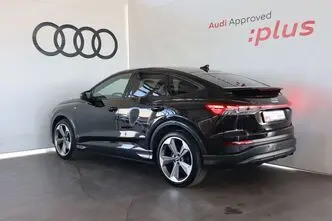 Audi Q4 e-tron, 77 kW, electric, automatic, four-wheel drive