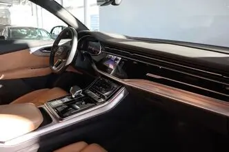 Audi Q8, 3.0, 250 kW, гибрид, автомат, полный привод
