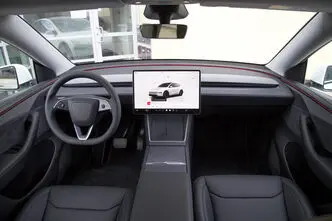 Tesla Model Y, 179 kW, electric, automatic, four-wheel drive
