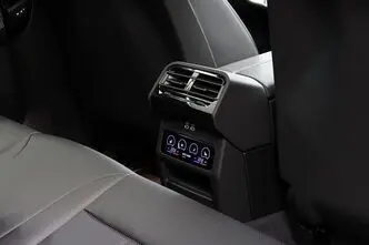 BMW 520, 2.0, 145 kW, гибрид, автомат, полный привод