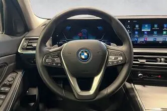 BMW 330, 215 kW, bensiin, automaat, nelikvedu