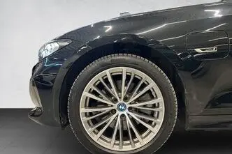 BMW 330, 215 kW, bensiin, automaat, nelikvedu