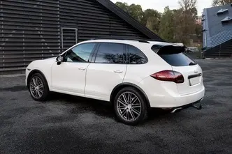 Porsche Cayenne, 3.0, 176 kW, diesel, automatic, four-wheel drive