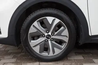 Kia Niro, 27.3 kW, elekter, automaat, esivedu
