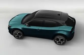Alfa Romeo Junior, 1.2, 100 kW, гибрид, автомат, передний привод