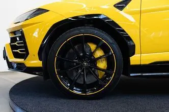 Lamborghini Urus, 4.0, 478 kW, petrol, automatic, four-wheel drive