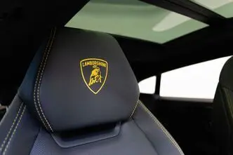 Lamborghini Urus, 4.0, 478 kW, petrol, automatic, four-wheel drive