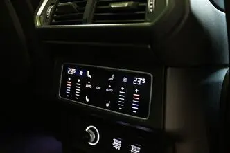Lamborghini Urus, 4.0, 478 kW, petrol, automatic, four-wheel drive