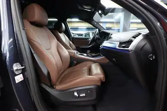 BMW X5, 3.0, 290 kW, plug-in hybrid, automatic, four-wheel drive