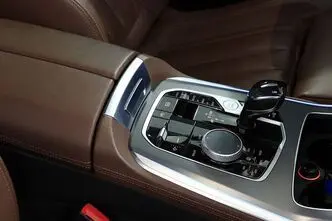 BMW X5, 3.0, 290 kW, plug-in hybrid, automatic, four-wheel drive