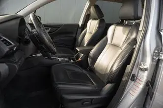 Subaru Forester, 2.0, 110 kW, гибрид, автомат, полный привод