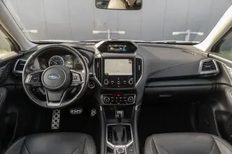 Subaru Forester, 2.0, 110 kW, гибрид, автомат, полный привод