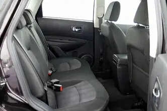 Nissan Qashqai, 1.6, 86 kW, petrol, manual, front-wheel drive