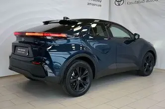 Toyota C-HR, 1.8, 72 kW, гибрид, автомат, передний привод