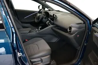 Toyota C-HR, 1.8, 72 kW, гибрид, автомат, передний привод