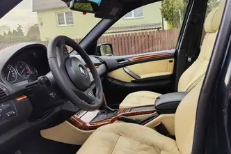 BMW X5, diesel, automatic, four-wheel drive
