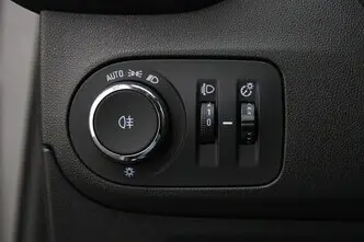 Opel Crossland X, 1.5, 88 kW, дизель, автомат, передний привод
