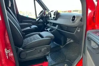 Mercedes-Benz Sprinter, 2.0, 140 kW, diesel, automatic, rear-wheel drive