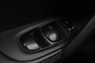 Nissan X-Trail, 1.6, 120 kW, бензин, механическая, передний привод