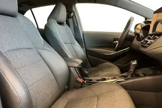 Toyota Corolla, 1.8, 72 kW, гибрид, автомат, передний привод