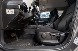 Mazda CX-30, 2.0, 110 kW, гибрид, автомат, передний привод