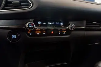 Mazda CX-30, 2.0, 110 kW, гибрид, автомат, передний привод