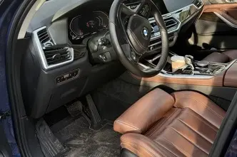 BMW X5, 3.0, 210 kW, hübriid, automaat, nelikvedu