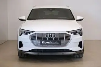 Audi e-tron, 158 kW, elekter, automaat, nelikvedu