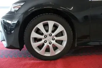 Lexus GS 300, 2.5, 133 kW, hybrid, automatic, rear-wheel drive