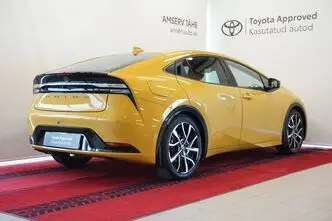 Toyota Prius, 2.0, 111 kW, подключаемый гибрид, автомат, передний привод