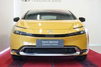 Toyota Prius, 2.0, 111 kW, подключаемый гибрид, автомат, передний привод