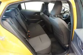 Toyota Prius, 2.0, 111 kW, подключаемый гибрид, автомат, передний привод