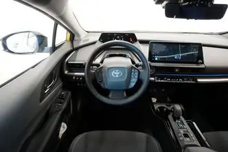 Toyota Prius, 2.0, 111 kW, подключаемый гибрид, автомат, передний привод