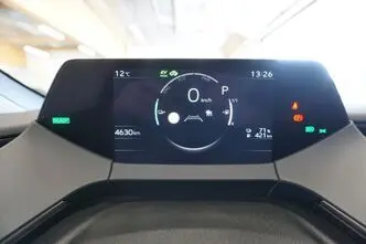 Toyota Prius, 2.0, 111 kW, подключаемый гибрид, автомат, передний привод